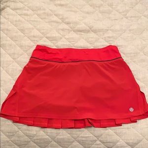 Red lululemon skirt
